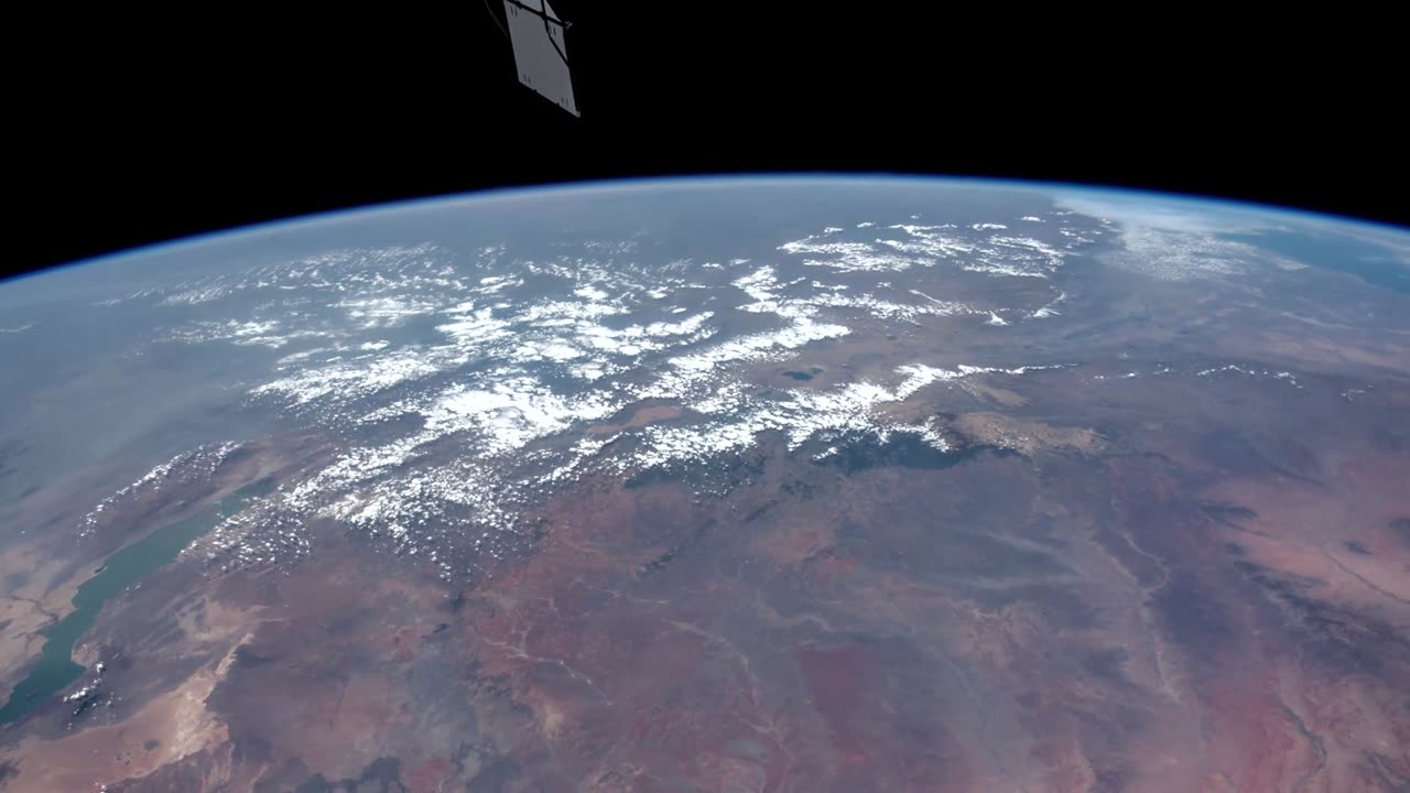 ISS Expedition 42 Time Lapse Video of Earth