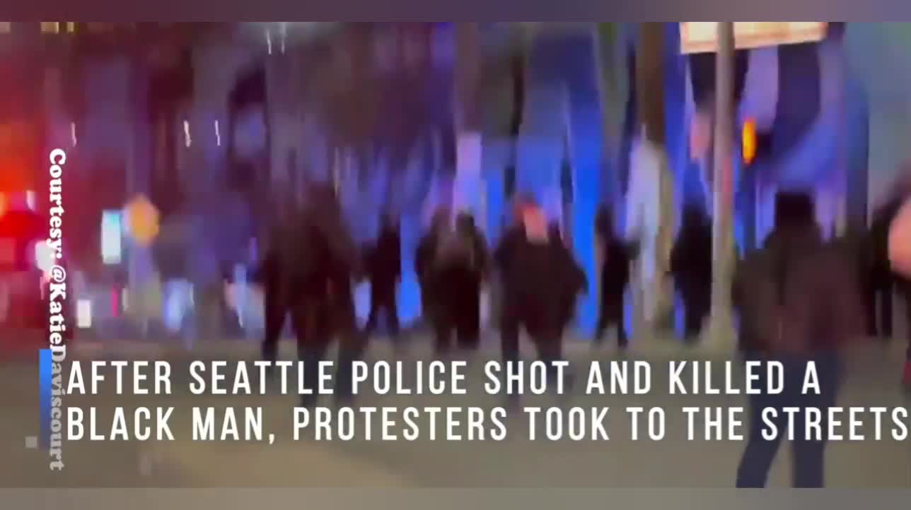 Seattle Residents Shout At Protesters And Accuse Them Of Being Proud Boys In Disguise