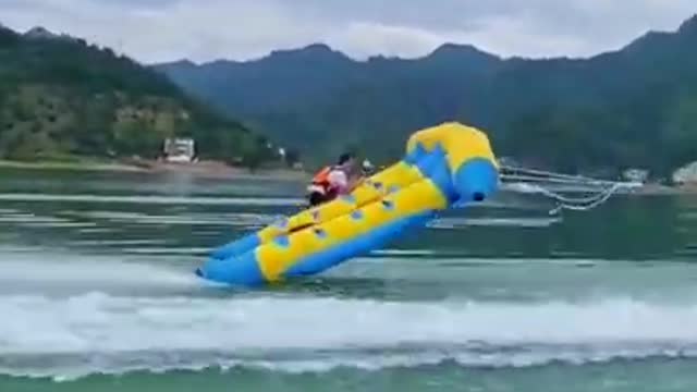 Banana Boat, the fastest in the sky