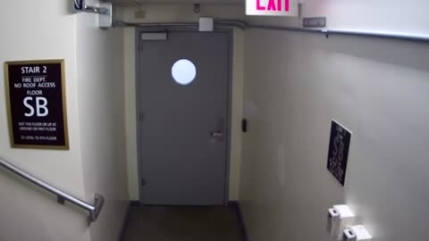 6160RHOBSBRSBST2StairwaySide_2021-01-06_07h20min00s320ms.mp4