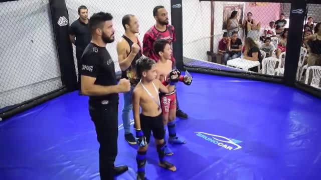 [MMA Kids] Bruce Lee vs Caio - Champions Fight Kids