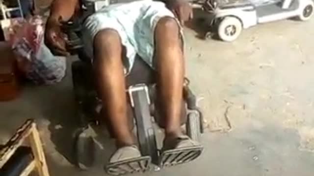 How to use power wheelchair