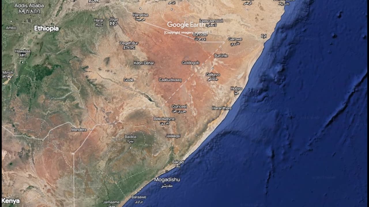 "Mega Zoom 🇸🇴: Discovering Somalia's Beauty in 637,657km! #SomaliaAdventure"