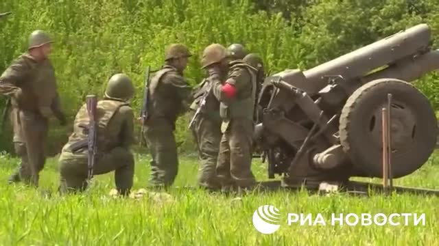 Artillery of the LPR irons the positions of swineherds near Svetlodarsk