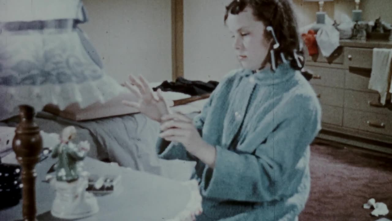 Keeping Clean & Neat, Encyclopaedia Britannica Films (1956 Original Colored Film)