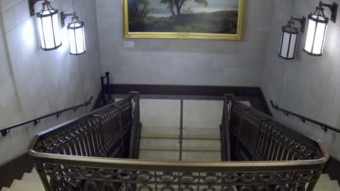 7218USCH03GalleryStairs_2021-01-06_12h20min01s080ms.mp4