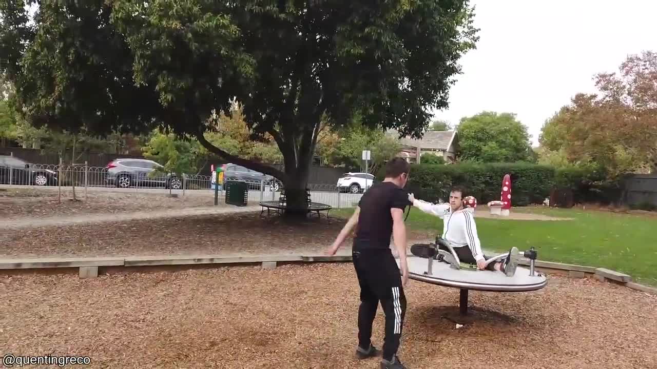 Teacher Shows Gravity Defying Water Trick