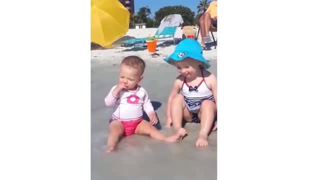 Funny Baby 😂 Try not to laugh