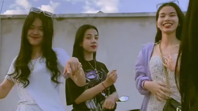 dancing show cute girl 000001