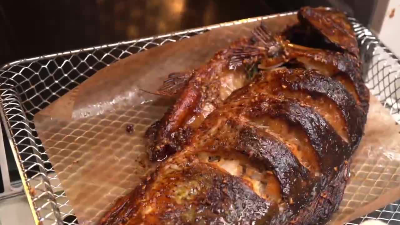 Chinese and Western Grilled Fish