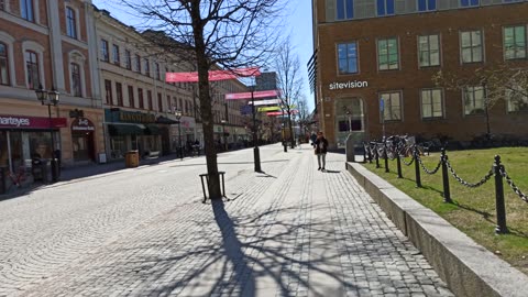 Från Drottninggatan, invid Nikolai kyrka till Krämaren. Örebro 21 April 2022