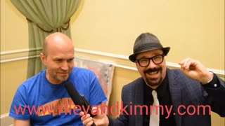 Listener sings The Riley and Kimmy Show jingle