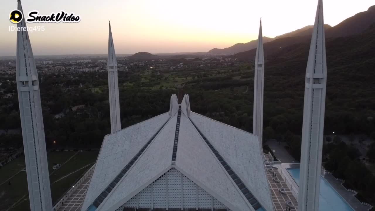 Faisal mosque a historical place