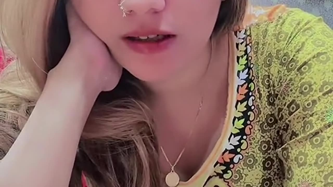 Sexy girl most beautiful 😍