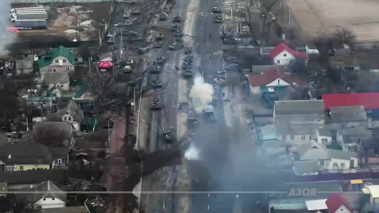 Russian military convoy being ambushed by Ukrainian forces