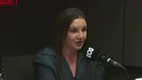 Australian Senator Jacqui Lambie: "Elon Musk needs to be jailed!"