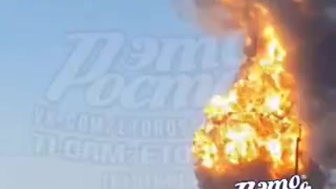 Explosion at the oil depot in Proletarsk Rostov region.mp4