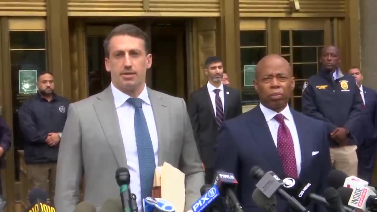 New York Mayor Adams speaks outside of arraignment hearing - September 27, 2024