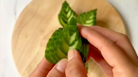 How to Make Cucumber Leaves 🥒🌿