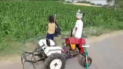 Tracktor vs ghost 👻👻👻👻👻👻👻