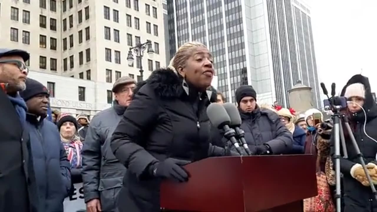 TRICIA S.LINDSAY CIVIL RIGHTS LAWYER EPIC SPEECH PRO FREEDOM!!!