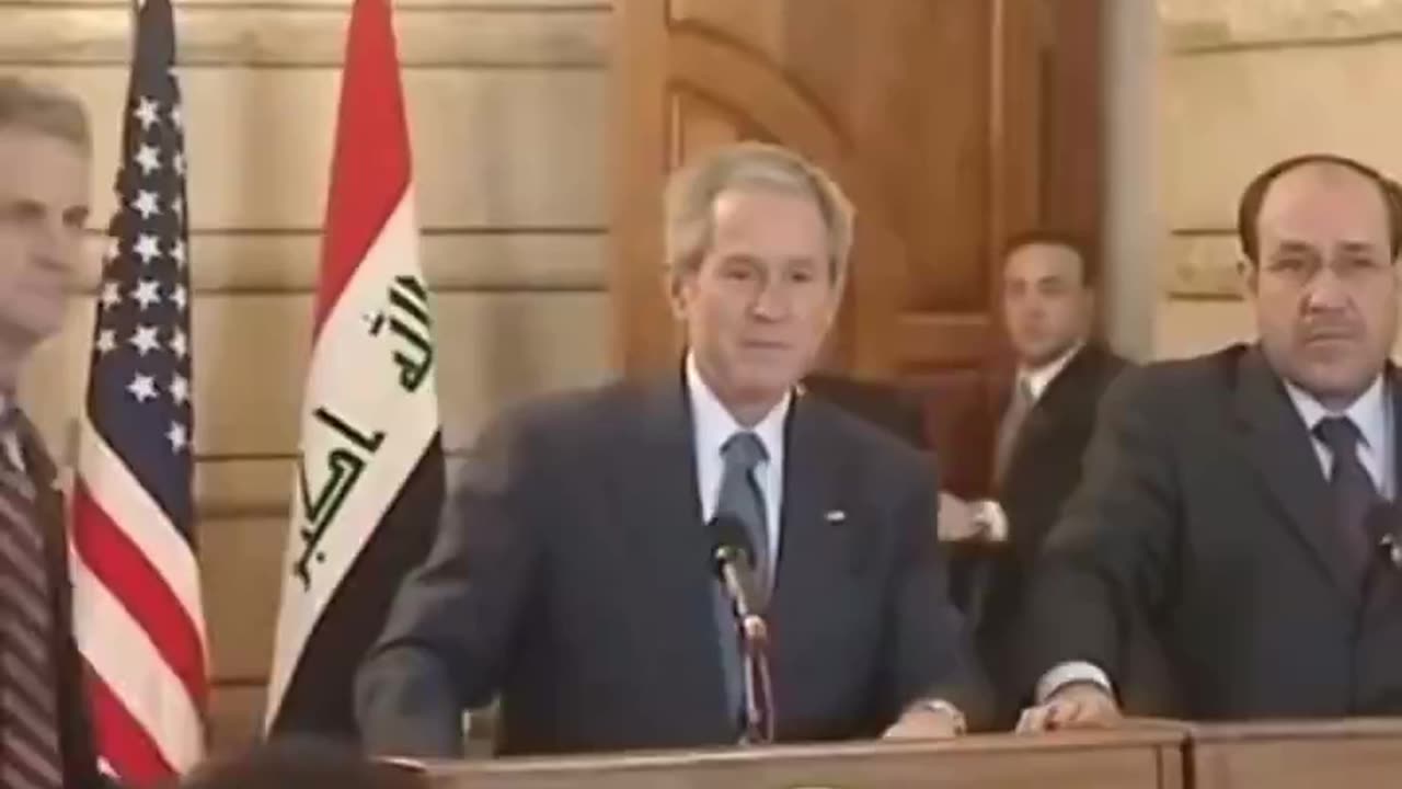 Shoe Throw at George Bush