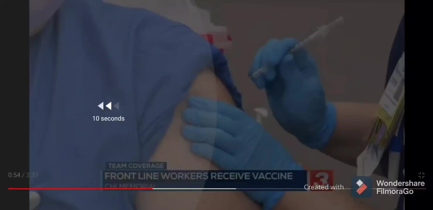 Nurse Faints after Covid Vaccine