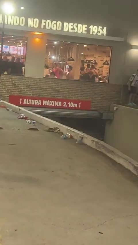 Arrastões após adiamento do show de Taylor Swift: vídeo mostra confusão e correria