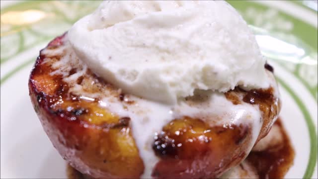 Easy Grilled Peaches Recipe