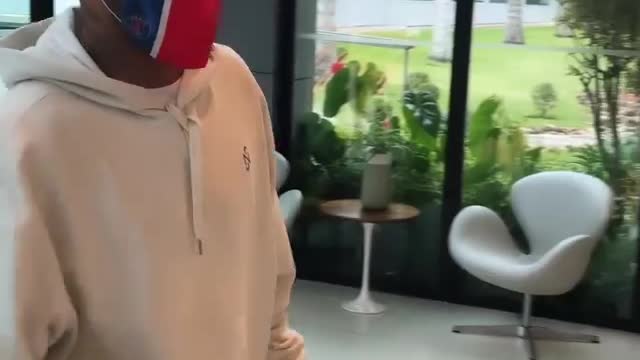 Neymar presenting himself today to Brazilian football