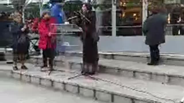 ΥΓΙΕΙΟΝΟΜΙΚΟΣ -ΟΙ ΕΛΛΗΝΕΣ ΔΙΩΚΟΝΤΑΙ ΓΕΝΙΚΟΤΕΡΑ-ΕΧΩ ΔΙΔΑΞΕΙ ΤΑ ΠΑΙΔΙΑ ΜΟΥ ΤΟΝ ΧΡΙΣΤΟ-ΚΟΖΑΝΗ