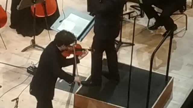 Symphonie espagnole en ré mineur d'Edouard Lalo Augustin Hadelich violon ONF CRISTIAN MĂCELARU