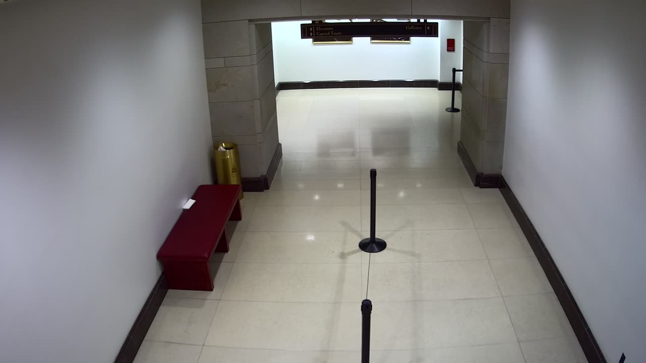 7080CVCULElevator17-18toGalleries_2021-01-06_22h00min01s883ms.mp4