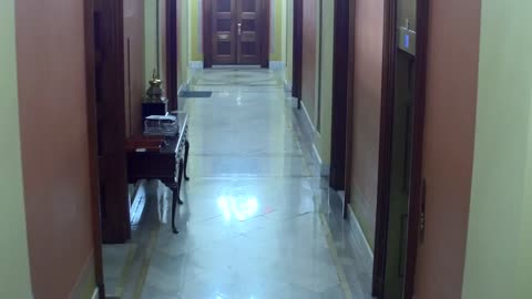 0263USCH02H227Hallway_2021-01-06_06h20min01s397ms.mp4