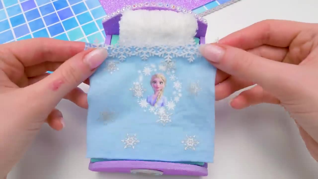 Building A Magical Mini Apartment For Queen Elsa ❄️