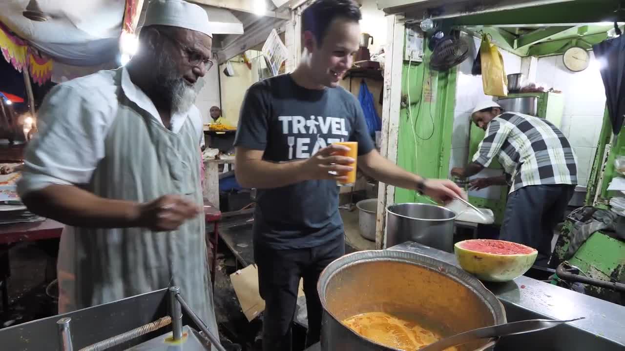 Enter CURRY HEAVEN - Mumbai's BIGGEST Thali (38 Items) + BEST Indian Street Food in Mumbai, India!