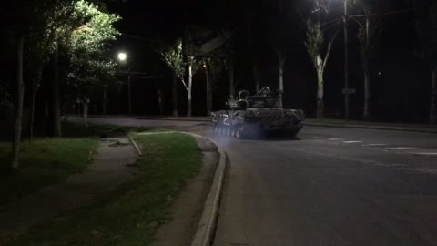 Ο Ρωσικός στρατός προσπαθεί να εξουδετερώσει νάρκες πέταλα 2