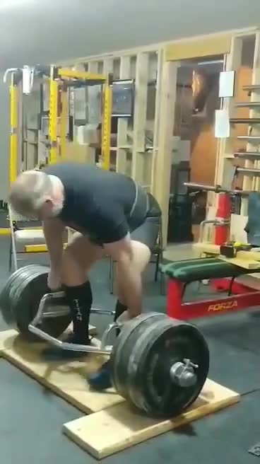 721 lb TBDL