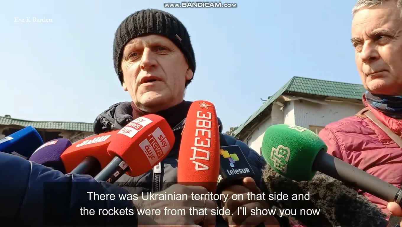 MUST WATCH!!! - Ukraine Army/Battalion´s Used Hospital As Base - Than Shelled It