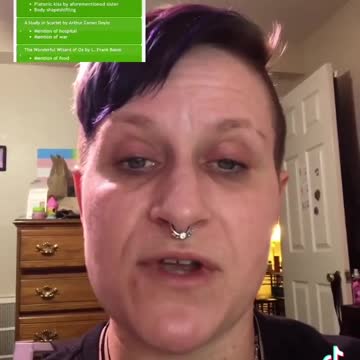 Founder of The Transition Closet in Fayetteville, Ark., explains how to use "fae/faer" pronouns