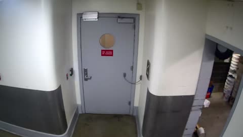 6128RHOBSBRSBST4Stairwell4_2021-01-06_07h00min01s157ms.mp4