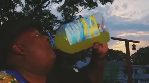 THIS MAN DRINKING THE OCEAN IN HIS VIDEO OUTROS !