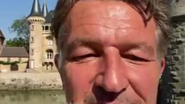 Pourquoi ils nous abusent – La Minute de Ricardo