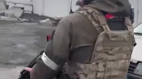 "Kadyrovtsy" installed the Chechen flag instead of the Ukrainian one over the local police station.