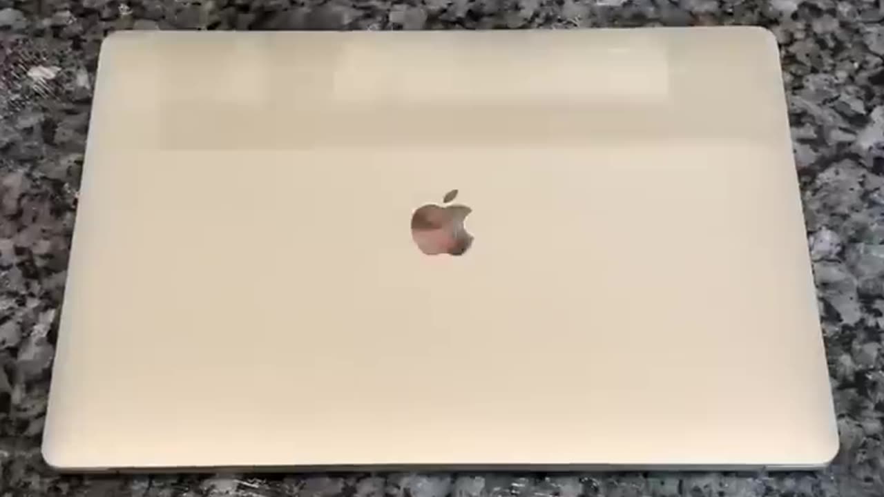 Dad gives Apple laptop a wicked makeover! 🍎🧙‍♀️