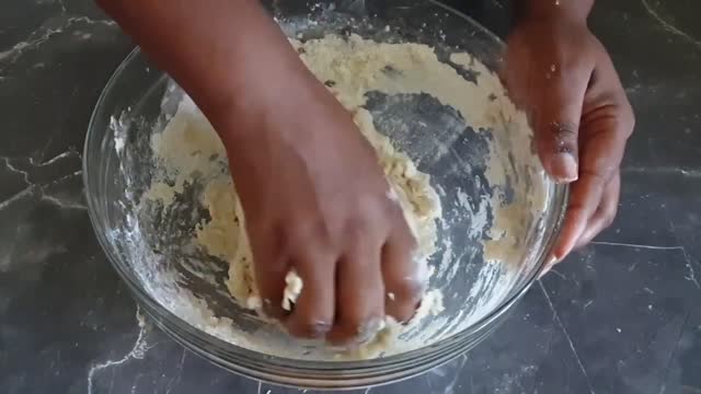 HOW TO MAKE THE PERFECT SOFT MAHAMRI | SOFT MANDAZI RECIPE| SWAHILI MAHAMRI