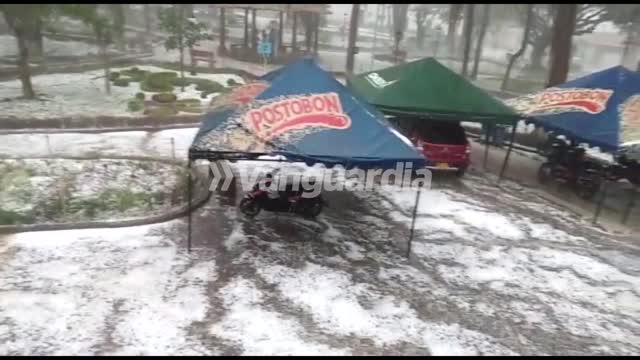 Video: Fuerte granizada sorprendió a este municipio de Santander