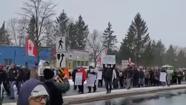 Vid: Canada Bans UNVAXXED From Buying Food