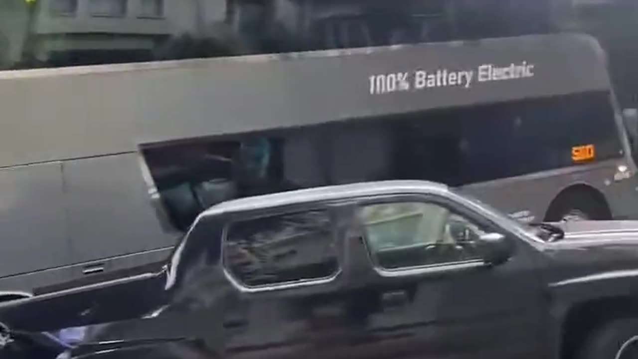 San Fran Electric Bus Runs Out Of Energy