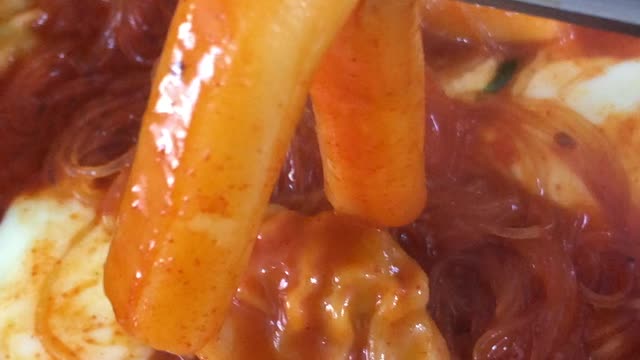 Korean-loved tteokbokki